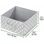 mDesign 2er-Set Aufbewahrungsboxen – gepunktete Boxen zur Aufbewahrung für Ordnung im Schlafzimmer Kleiderschrank und Flur – Stoffbox aus Kunstfaser für Schuhe Pullover und Hosen – grau und weiß